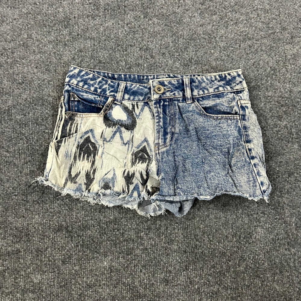 Love Fire Shorts Womens Size 28 Blue  Wash Ikat Print Mixed Media Raw Hem Boho
